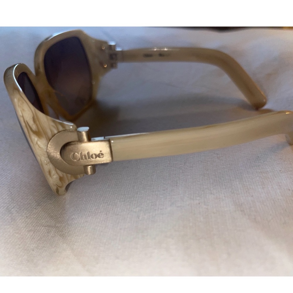 Cream Chloè sunglasses
